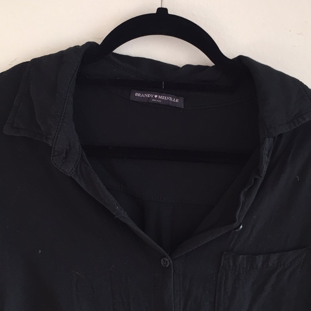 black cropped button up - Picture 2 of 3